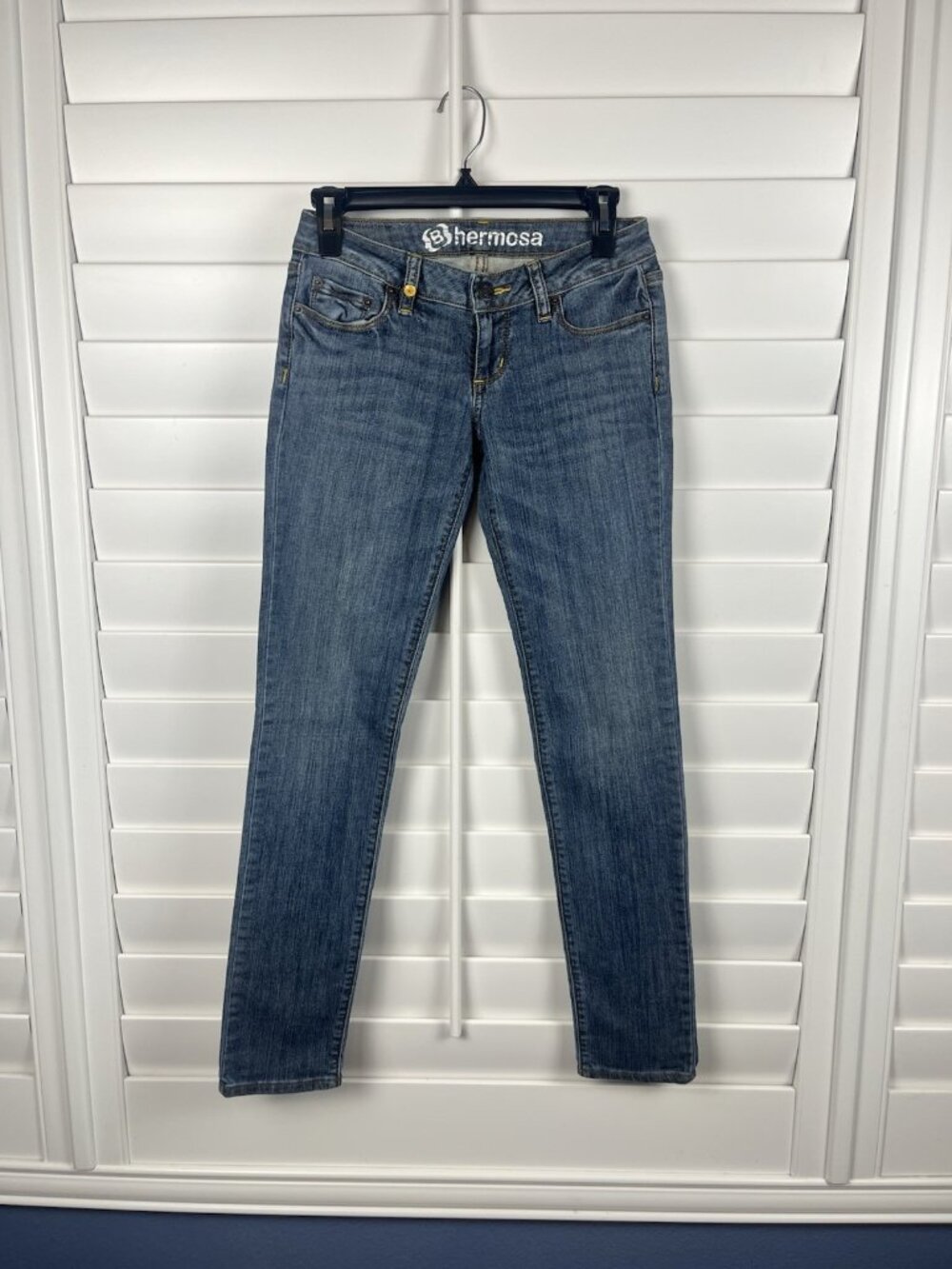 Bullhead Hermosa Women’s Size 1 Short Low Rise Skinny Jeans Y2K Light Wash